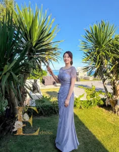 艾莉禮服台北館：西式戶外/草地婚禮媽媽禮服指南，霧紫色亮片亮片卡肩荷葉邊禮服，優雅防踩防泥