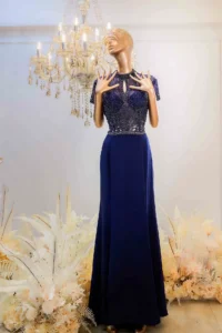 珠工媽媽禮服適合場合有哪些?6大婚禮場合挑選指南 5 小型婚宴深藍色輕珠工媽媽禮服